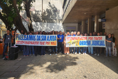Funcionários do Detran-RJ entram no segundo dia de paralisação