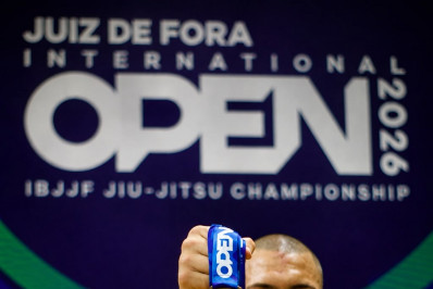 Atleta de Rio das Ostras conquista três títulos no Open de Jiu-Jitsu de Juiz de Fora