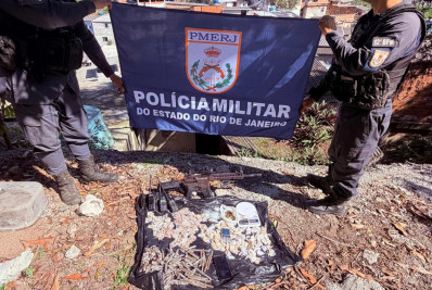 Trio é preso com drogas e fuzil durante ação em Niterói
