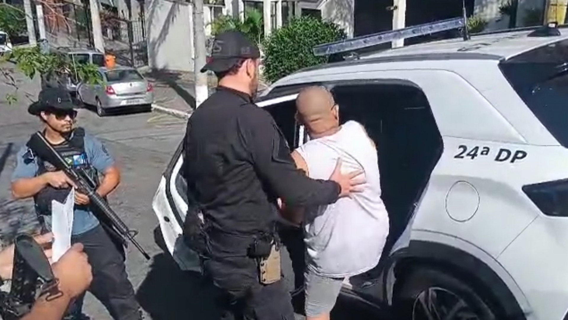 Homem foi preso por agentes da 24&ordf; DP (Piedade)