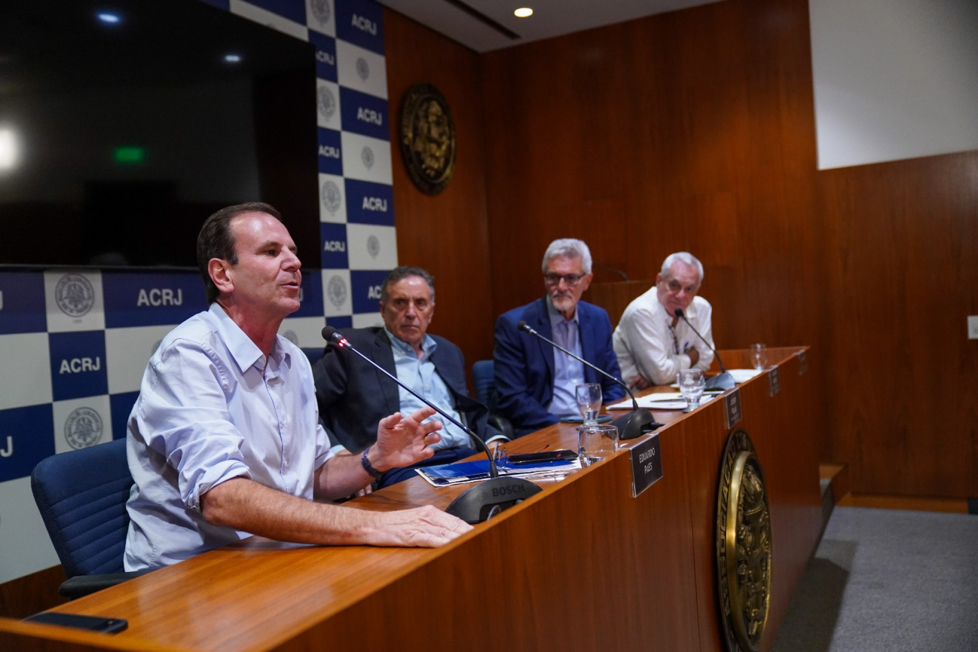 Paes em reunião do Conselho Empresarial de Logística e Transportes da Associação Comercial do Rio - Divulgação