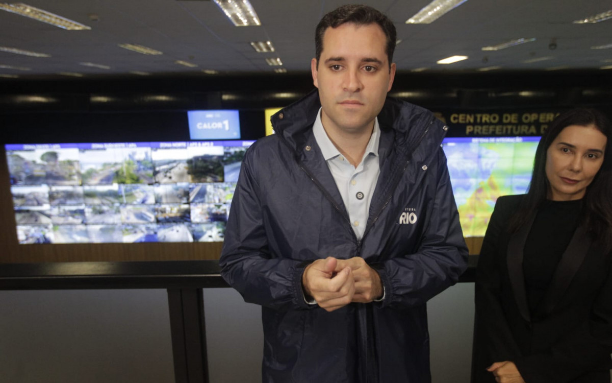 Eduardo Cavaliere acompanha previsão de ventos fortes - Reginaldo Pimenta/Agência O DIA