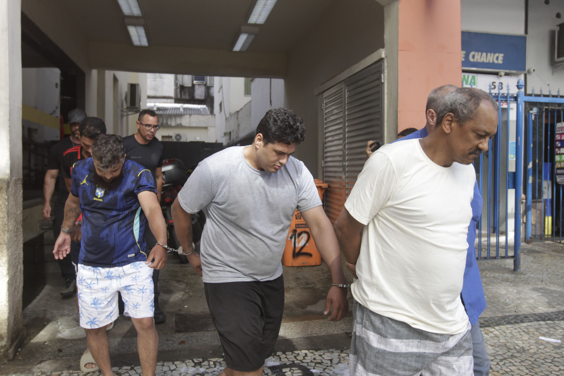 Suspeitos de espancar Cláudio Rafael Landeiro, em Copacabana, são transferidos para presídio em Benfica - Reginaldo Pimenta/Agência O Dia