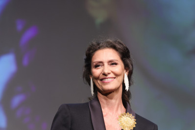 Maria Fernanda Cândido é premiada no Festival de Gramado 