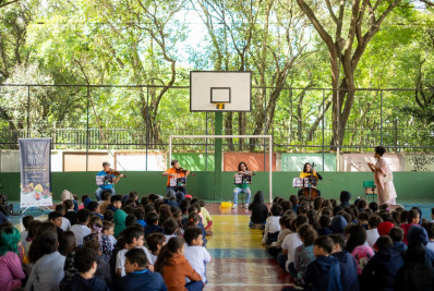 Brasil de Tuhu leva música e teatro a escolas públicas de Macaé