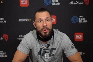 Lutador brasileiro ex-UFC completa mais de um mês detido nos EUA após prisão pelo ICE