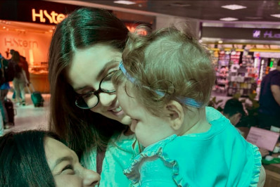 Dira Paes mostra encontro com filha de Camila Queiroz e Klebber Toledo