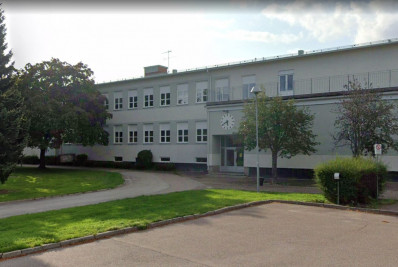 Ataque com espada deixa feridos em escola na Suécia