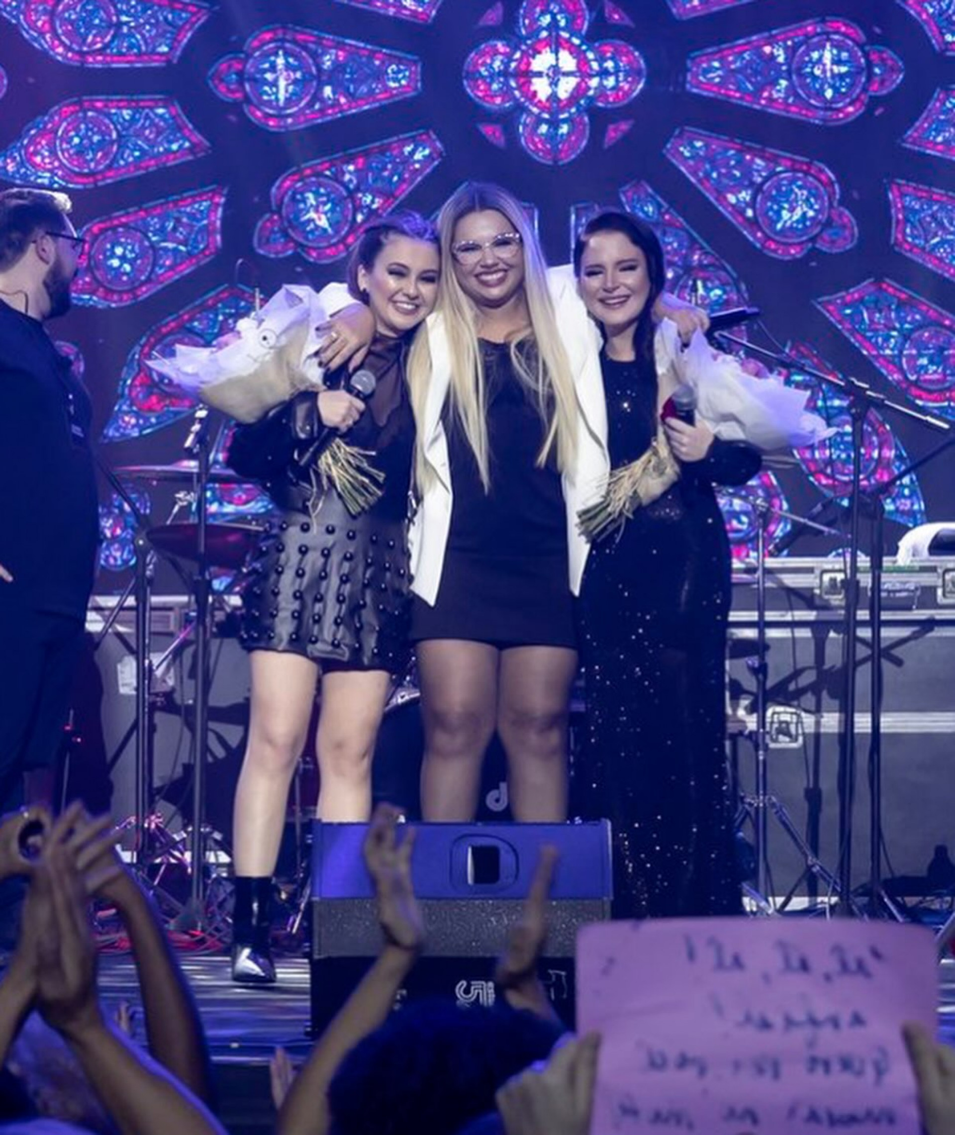 Klara Castanho surge como Maiara em filme sobre Marília Mendonça - Reprodução / Instagram
