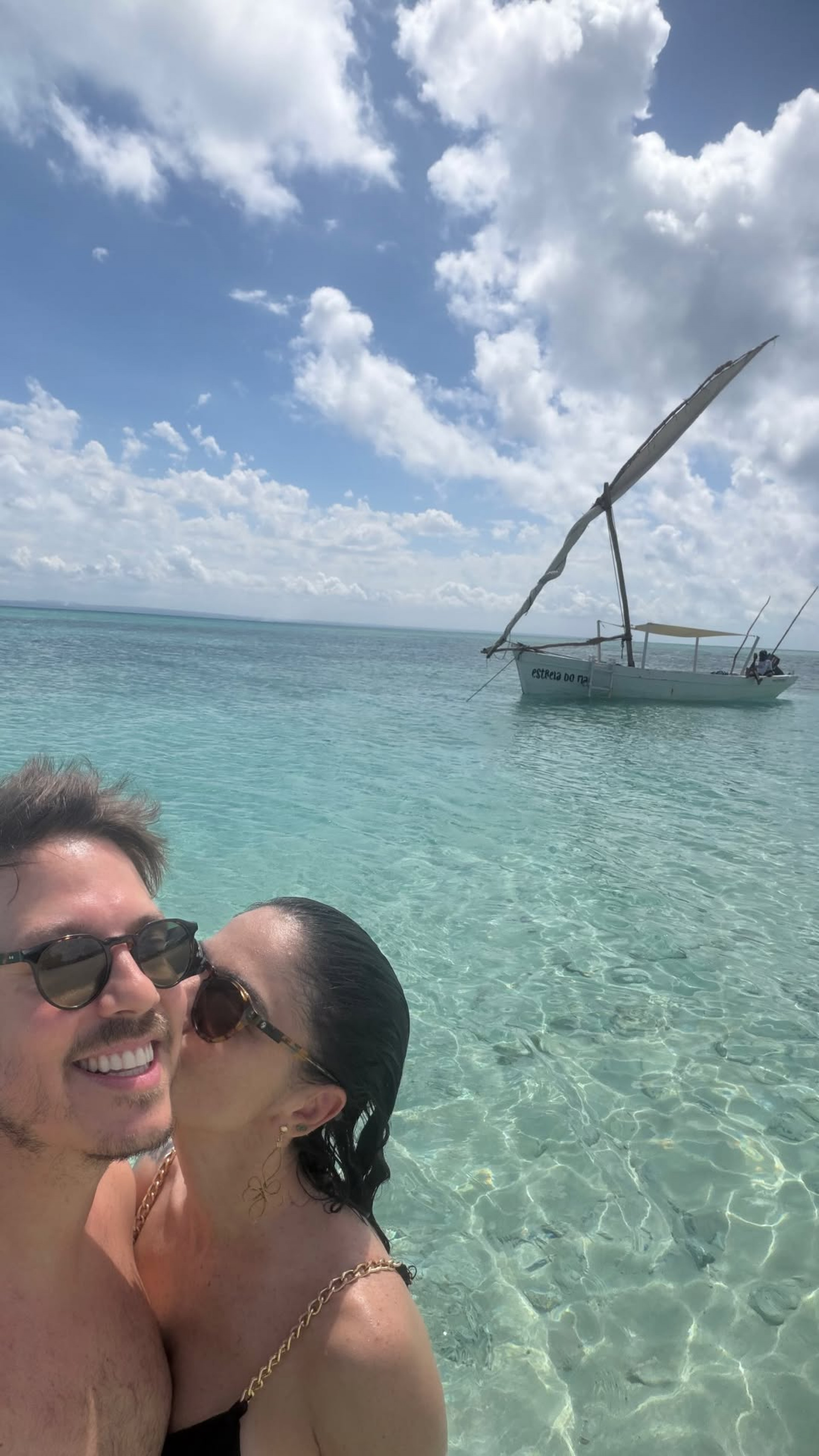 Fabio Porchat e Priscila Castello Branco posam em clima de romance - Reprodução do Instagram