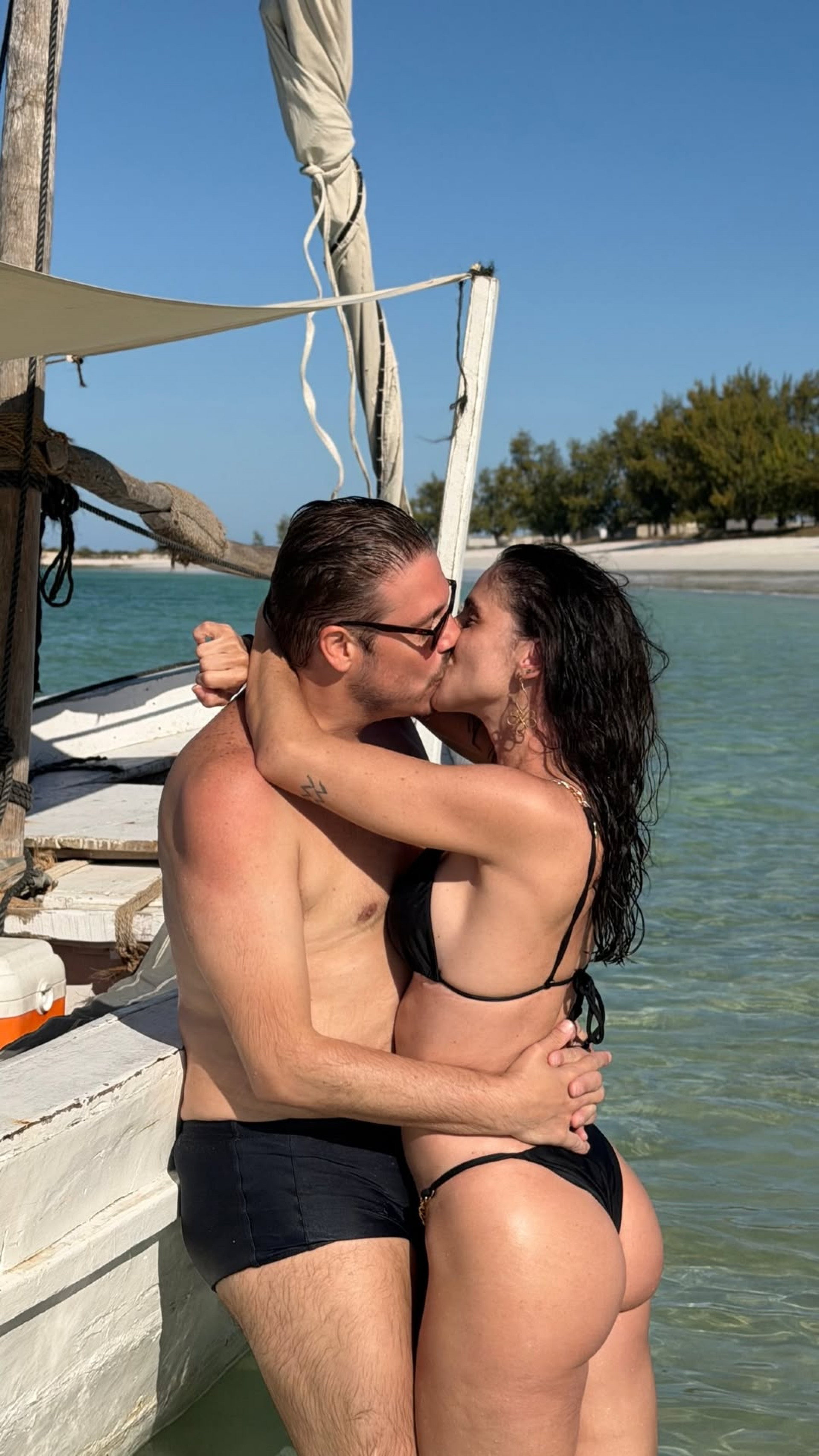 Fabio Porchat e Priscila Castello Branco trocam beijinhos - Reprodução do Instagram
