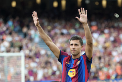 Rodri desfalca Barcelona na estreia da temporada, diz Hansi Flick