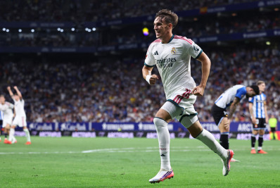 Real Madrid sofre, mas vence o Espanyol na estreia de Mourinho