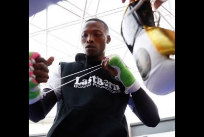 Ex-campeão mundial de boxe é morto a tiros na África do Sul