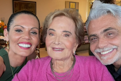 Tarcísio Filho celebra 62 anos quatro dias após morte da mãe