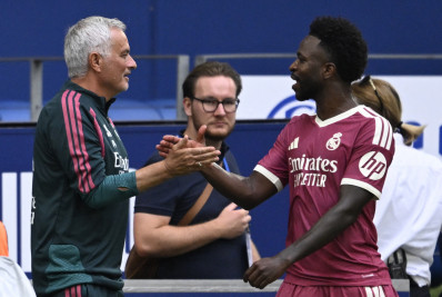 Mourinho defende Vini Jr e critica perseguição ao brasileiro