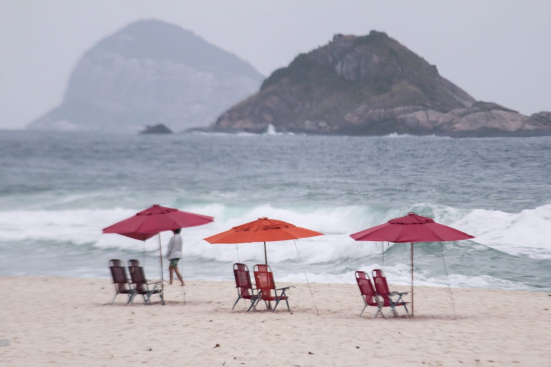 Não deu praia! Tempo continua instável durante a semana, no Rio - Carlos Elias Junior/ Agência O Dia