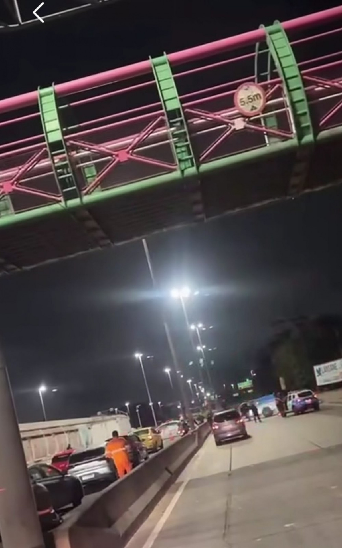 Avenida Brasil foi temporariamente interditada durante tiroteio