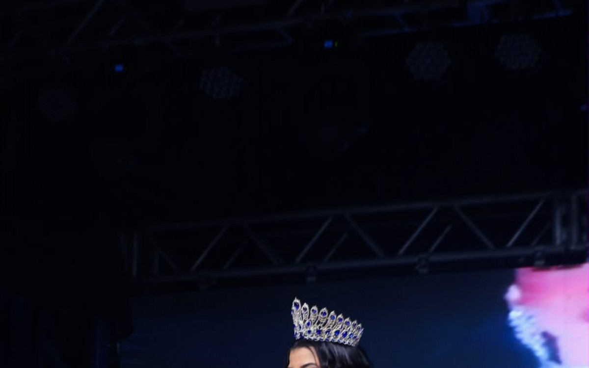 Grazi Xavier é coroada rainha de bateria da Unidos da Ponte - Wallace Ximenes / Divulgação