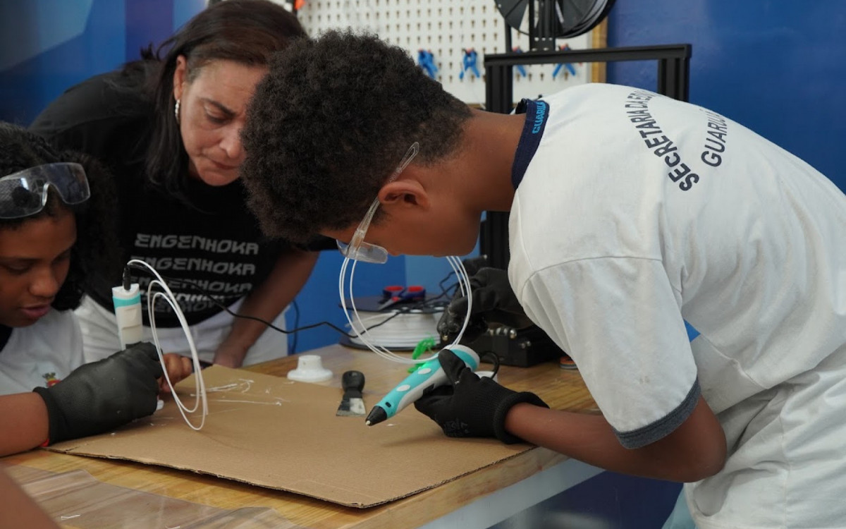 Estudantes da Escola Municipal Paulo Freire terão acesso a oficinas gratuitas de arte, ciência, tecnologia e robótica