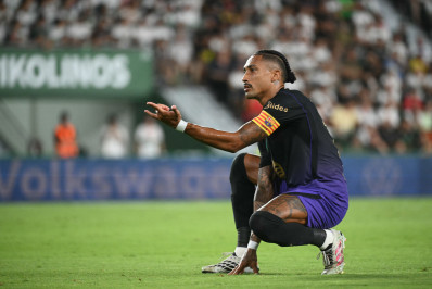 Saiba por que Raphinha imitou o Homem-Aranha em comemoração de gol