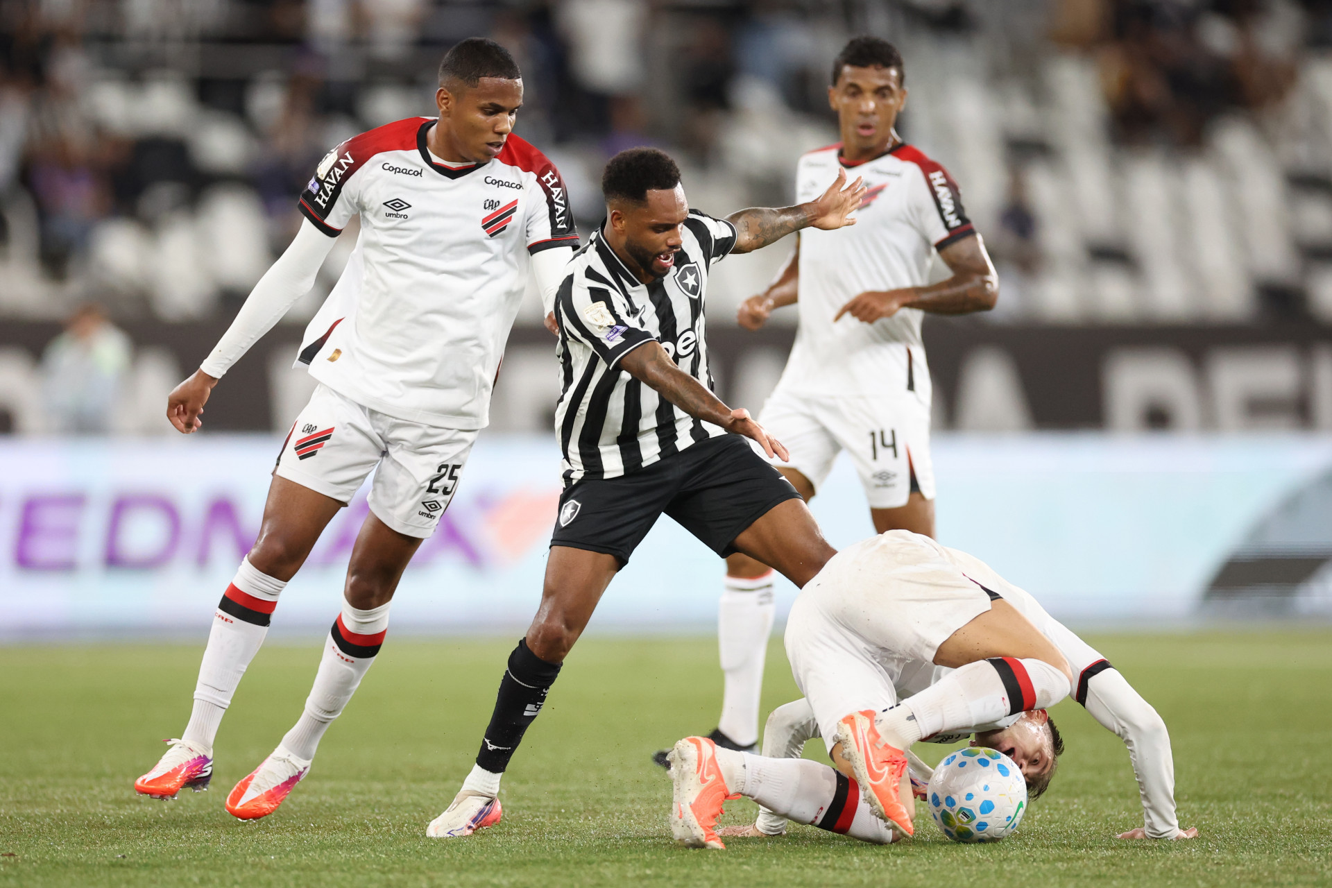 Pereira.  BOTAFOGO x Athletico PR pelo Campeonato Brasileiro no Estadio Nilton Santos, 24 de Agosto de 2026, Rio de Janeiro, RJ, Brasil.  - Vítor Silva/Botafogo