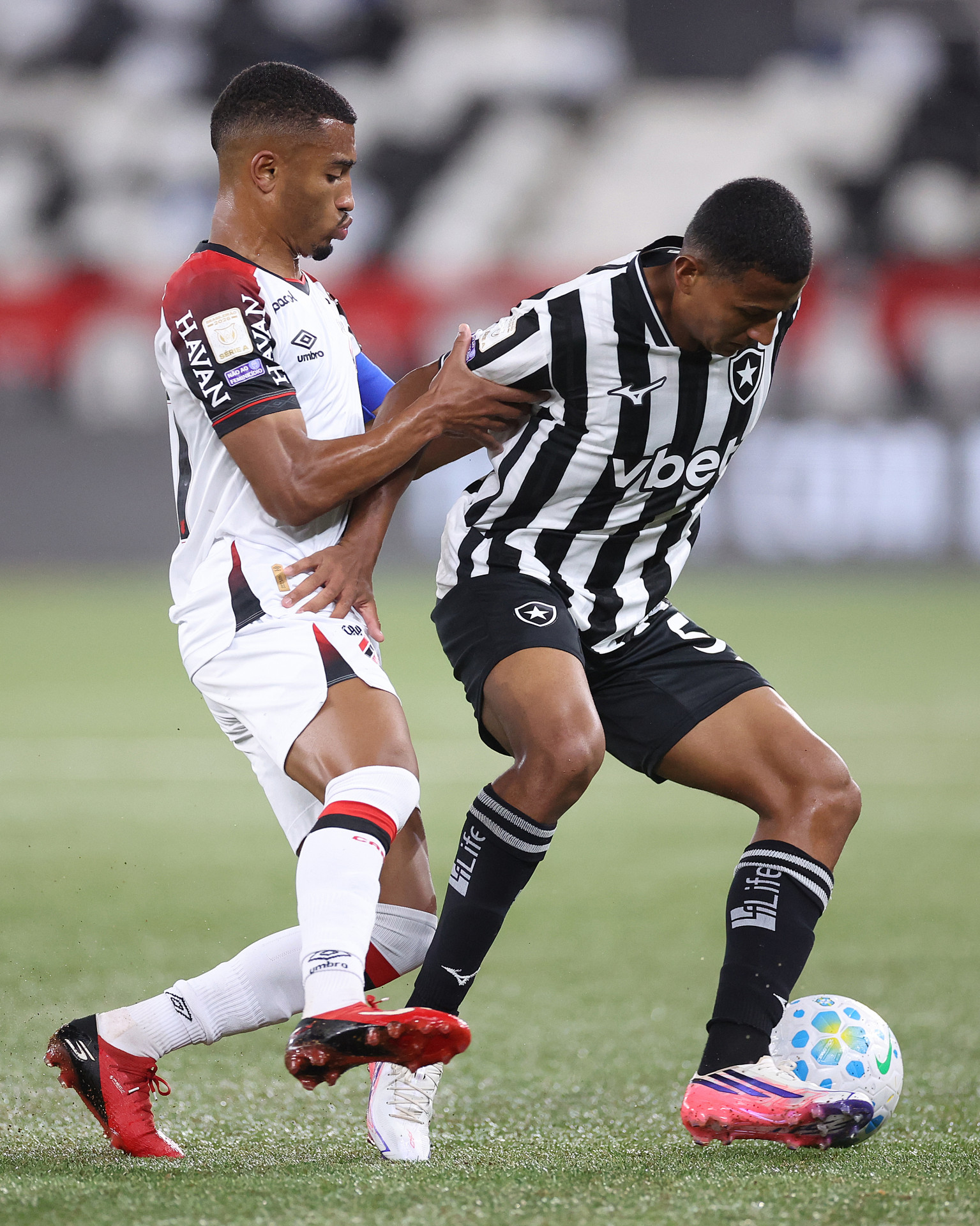 Toledo.  BOTAFOGO x Athletico PR pelo Campeonato Brasileiro no Estadio Nilton Santos, 24 de Agosto de 2026, Rio de Janeiro, RJ, Brasil. - Vítor Silva/Botafogo