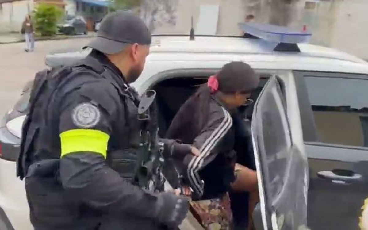 'Madrinha da Cidade Alta' foi presa em operação no Complexo de Israel - Divulgação