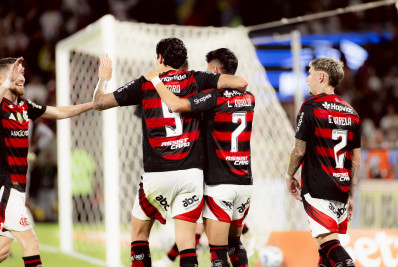 Goleada do Flamengo sobre o Vitória por 8 a 0 completa um ano