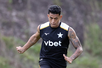 Matheus Martins dá 'ok' para clube russo e prepara adeus ao Botafogo
