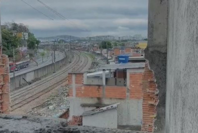 Explosivo é encontrado perto da estação de trem de Parada de Lucas