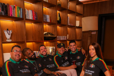 Anitta entra na disputa de samba da Grande Rio 