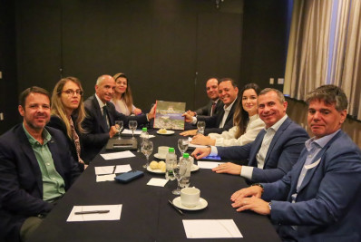 Niterói recebe prefeitos e governadores de dez países
