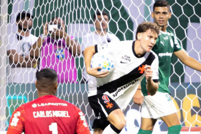 Após gol sobre o Palmeiras, Colidio pode assumir titularidade no Vasco
