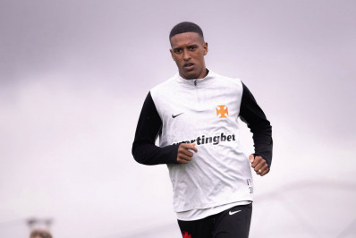 Vasco irá exercer opção de compra por Robert Renan