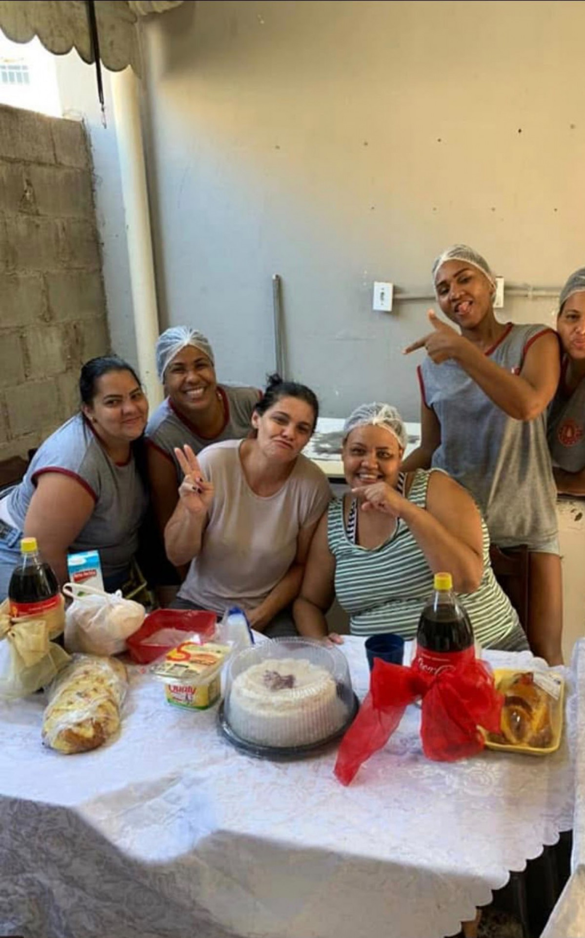 Fam&iacute;lia da Baixada transforma sonho em rede de lojas de salgados - Arquivo pessoal