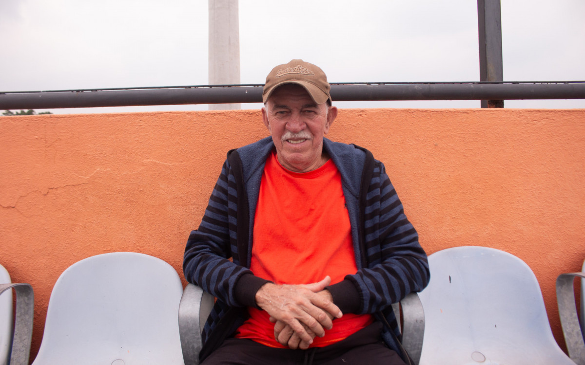COPA RIO - Semifinal - Nova Iguaçu X Sampaio Corrêa, nesta quarta-feira (26). Na foto, Sr Natalino, 71 anos. Torcedor do Nova Iguaçu.