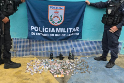 Homem é preso com drogas e rádios transmissores em Piratininga