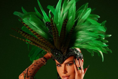 Erika Schneider diz que negou convite para ser rainha de bateria
