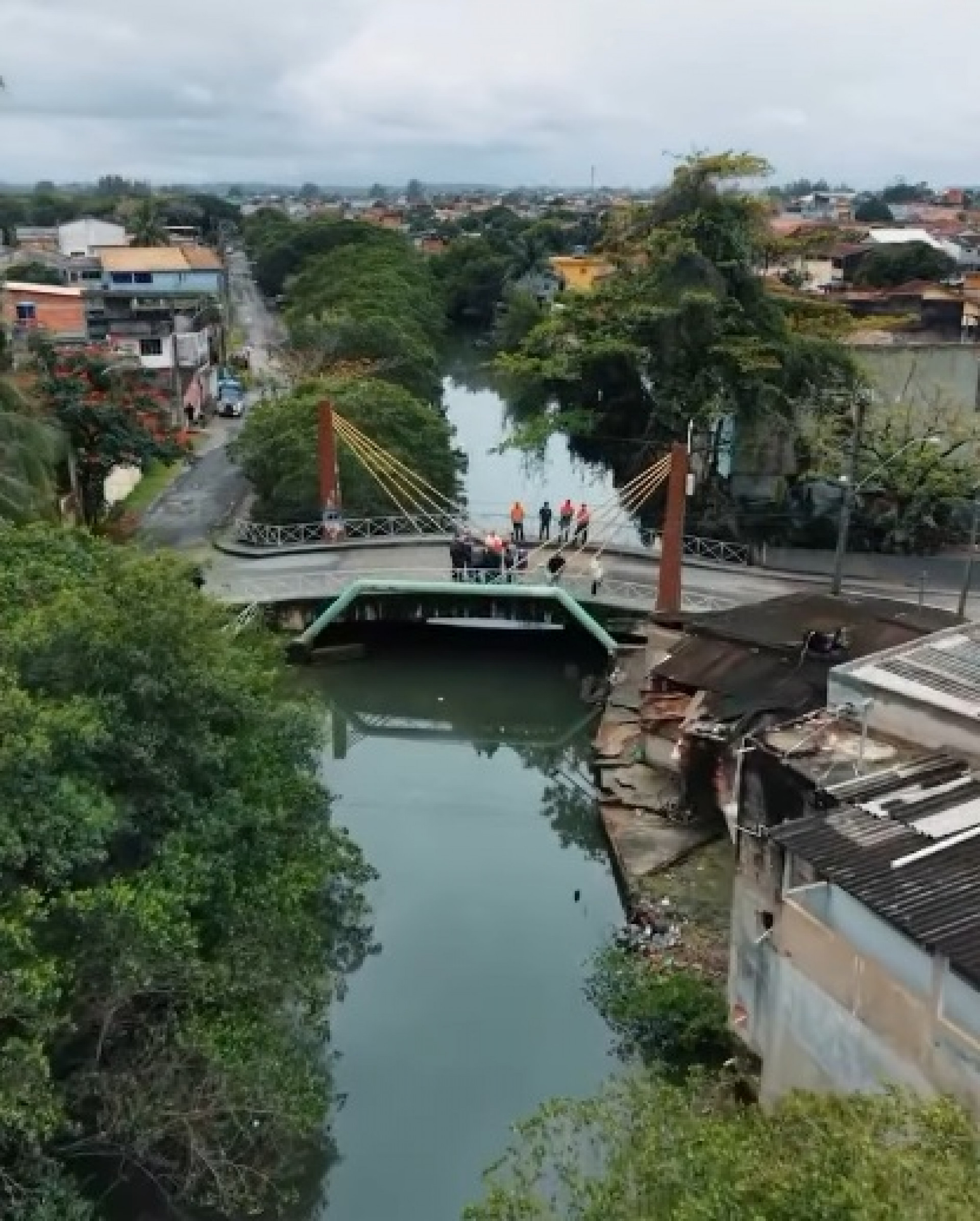 Prefeitos Carlos Augusto Balthazar e Ramon Gidalte articulam a&ccedil;&otilde;es conjuntas para reduzir os impactos dos alagamentos nas &aacute;reas pr&oacute;ximas ao Canal de Medeiros - Foto: Reprodu&ccedil;&atilde;o v&iacute;deo rede social