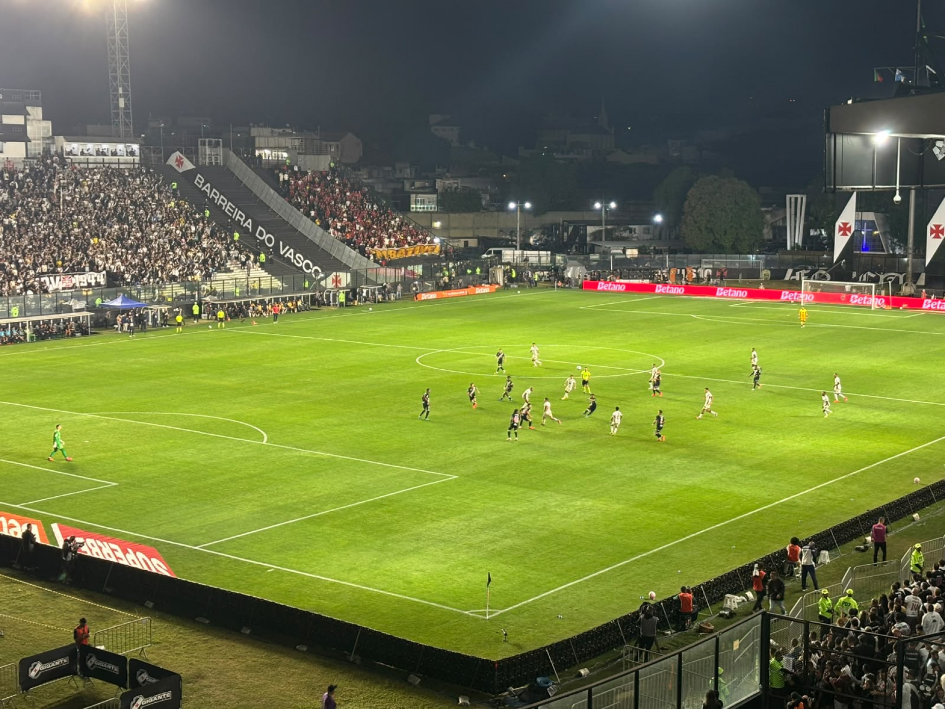 Vasco e Vitória se enfrentaram em São Januário nesta quarta-feira (26) - João Alexandre Borges / Agência O Dia