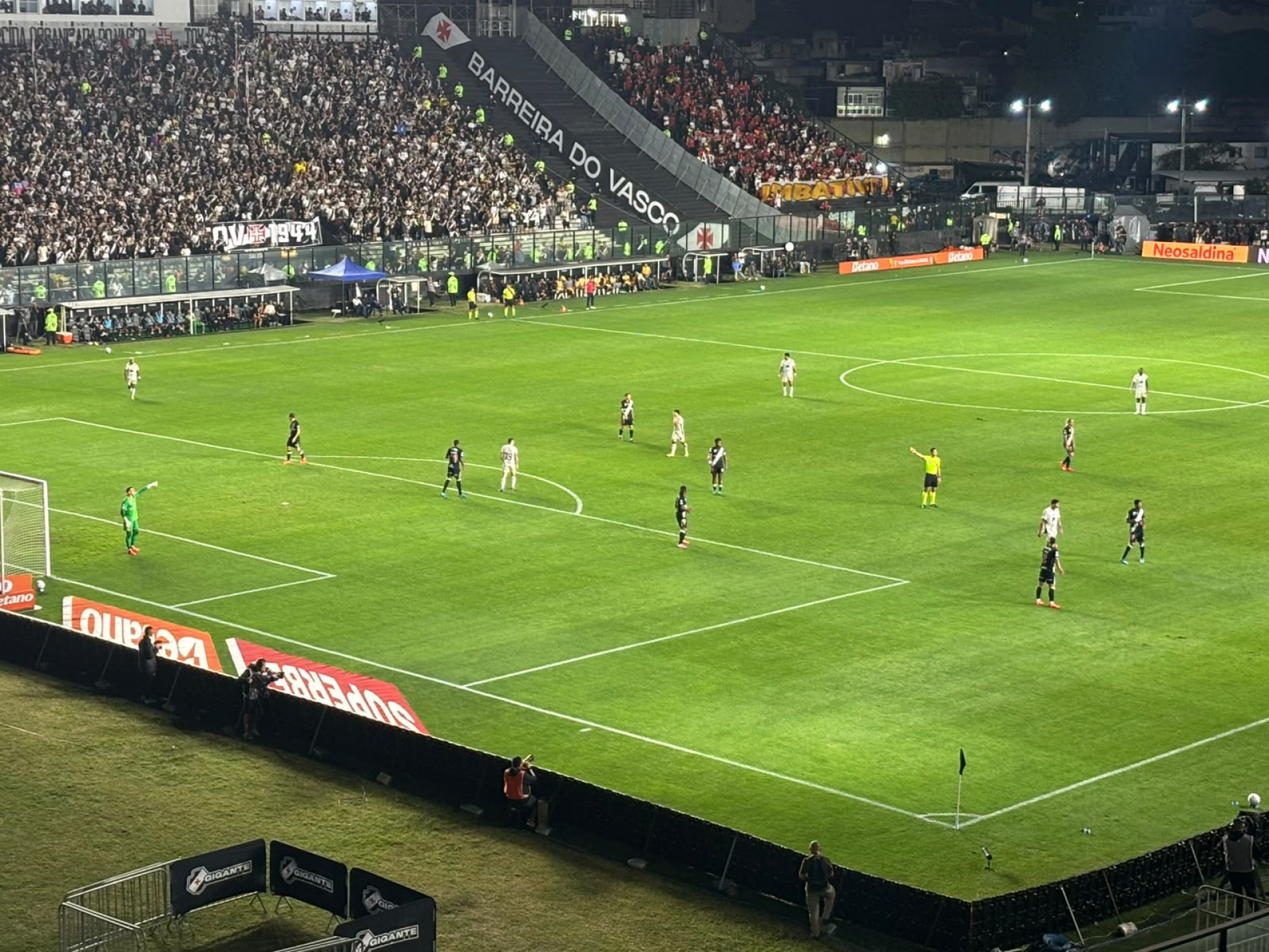 Partida foi válida pela ida das quartas de final da Copa do Brasil - João Alexandre Borges / Agência O Dia