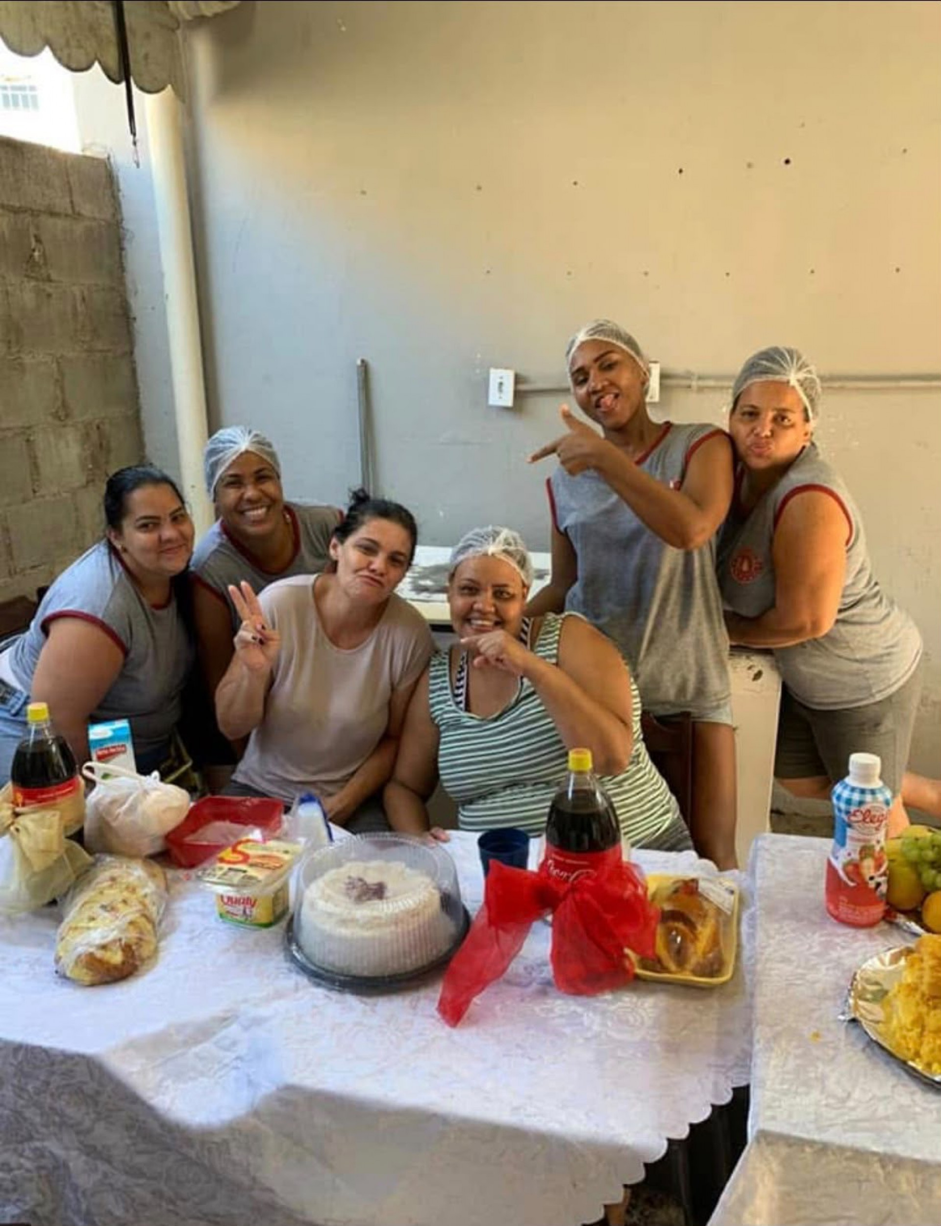 Família da Baixada transforma sonho em rede de lojas de salgados