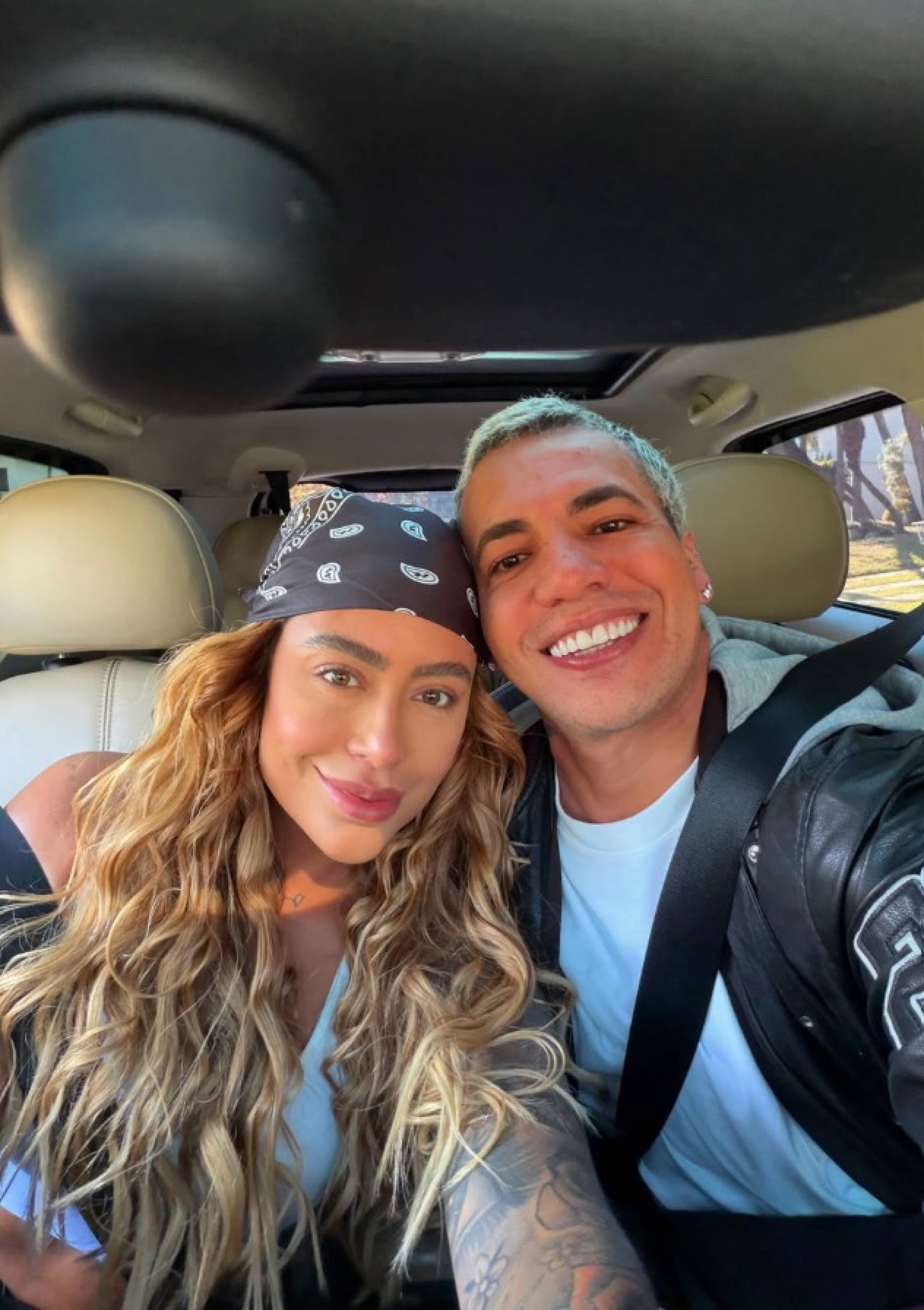 Rafaella Santos compartilhou foto jogando sinuca com Gabigol em meio a carrossel no Instagram - Reprodução / Instagram