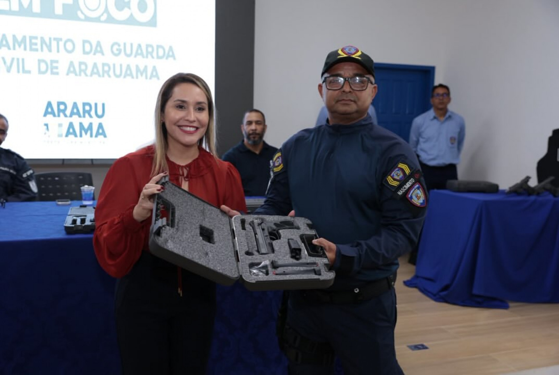 Daniela entrega armamento para Guarda Civil Municipal  - Ascom