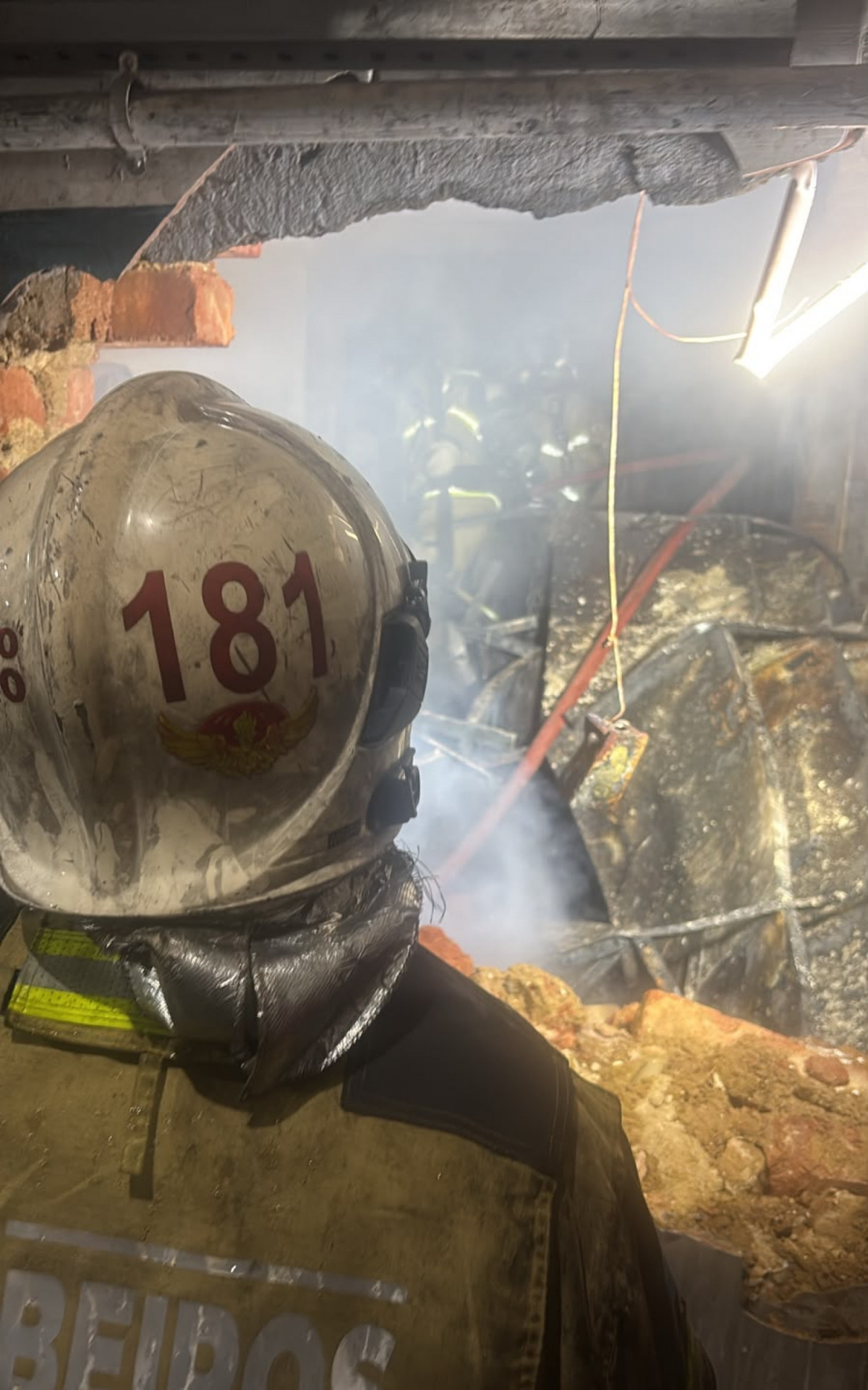 Incêndio atingiu prédio na Rua do Bonfim, em São Cristóvão