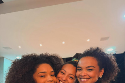 Juliana Alves se encontra com Sheron Menezzes e Lucy Ramos: 'Amores'