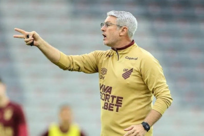 Em alta, ex-Fluminense renova contrato em clube da Série A