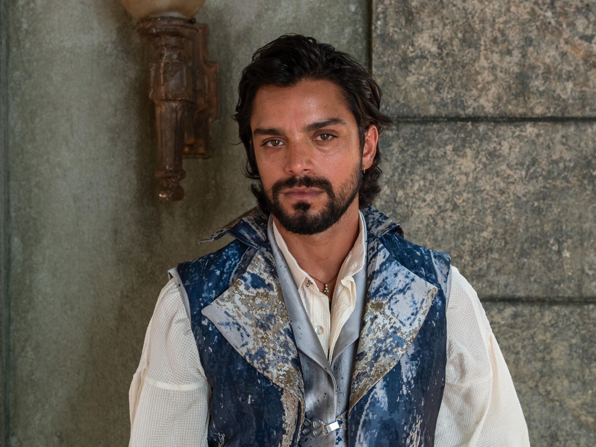 Rodrigo Simas dá vida a Omar em 'A Nobreza do Amor' - Globo/ Estevam Avellar