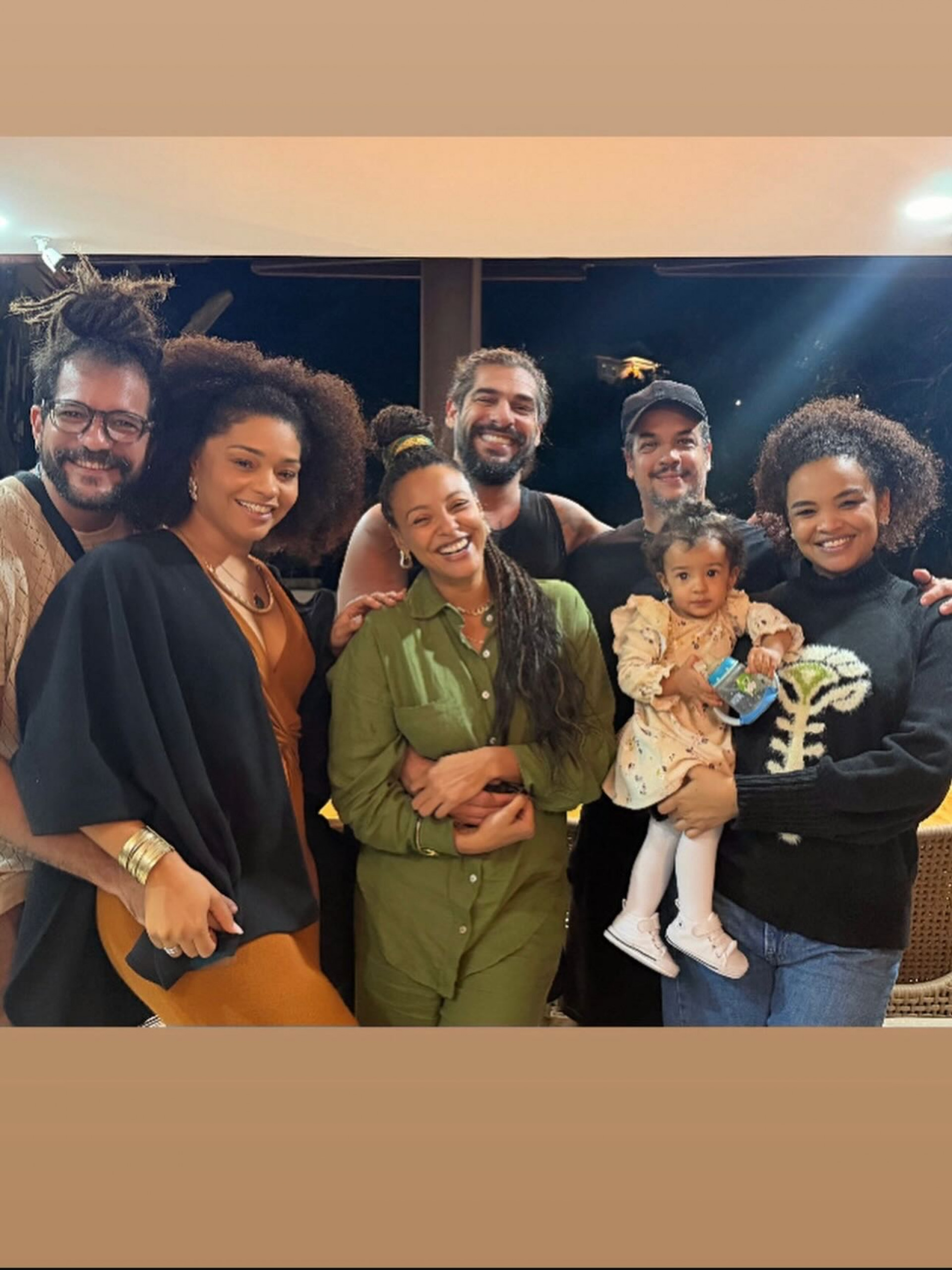 Juliana Alves, Sheron Menezzes e Lucy Ramos fizeram reunião com os maridos - Reprodução/Instagram